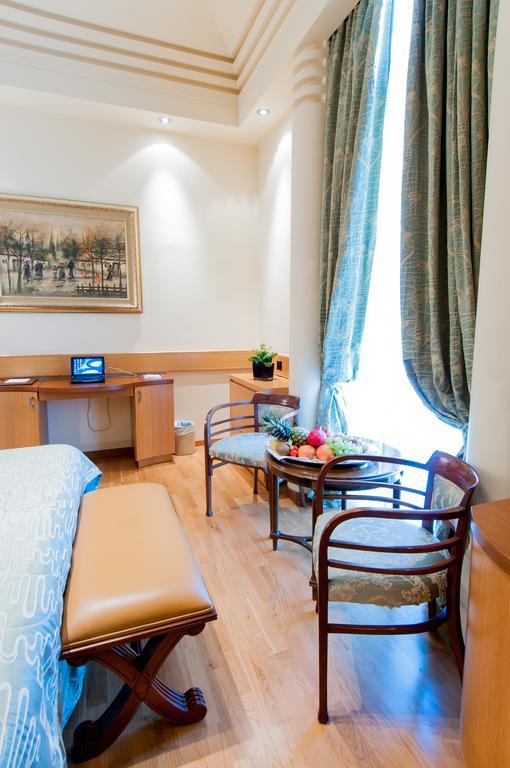 Pentelikon Hotel 基菲夏 客房 照片